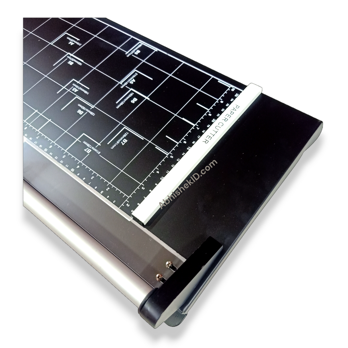 Front straight view of Heavy Duty Rotary Cutter demonstrating exact 800 mic sheet sizing for businesses.