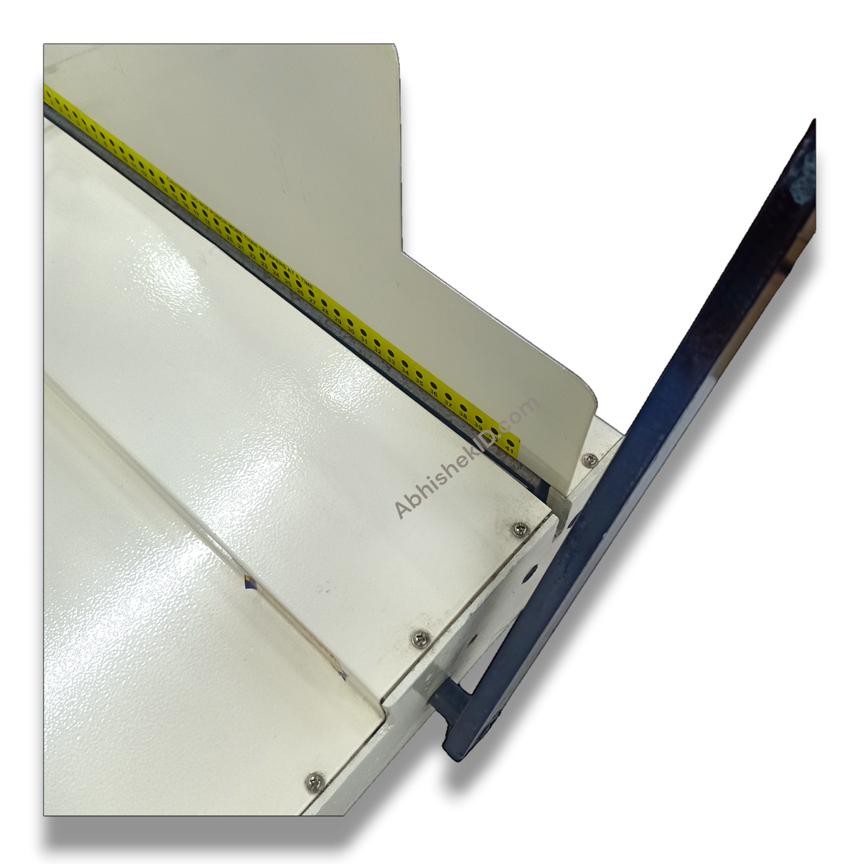 Close-up handle view of 4mm Spiral Binding Machine for professional print shops.