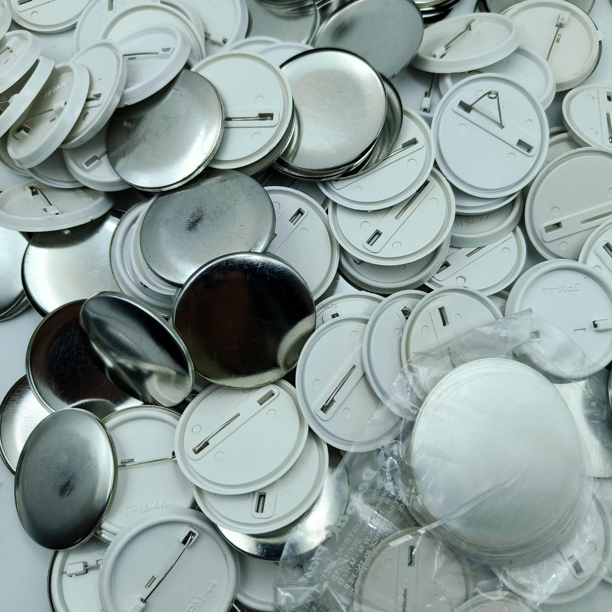 44mm Button Badge Plastic Round Pain Raw Material Badge Pin Button Badge Raw Material New 2023 Model (7)