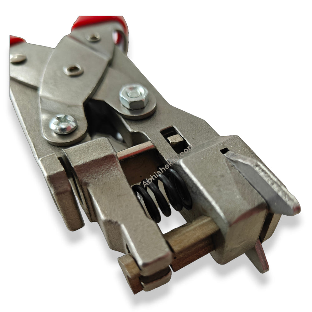 Visible knife edge slot punch for precise ID card lanyard hole placement