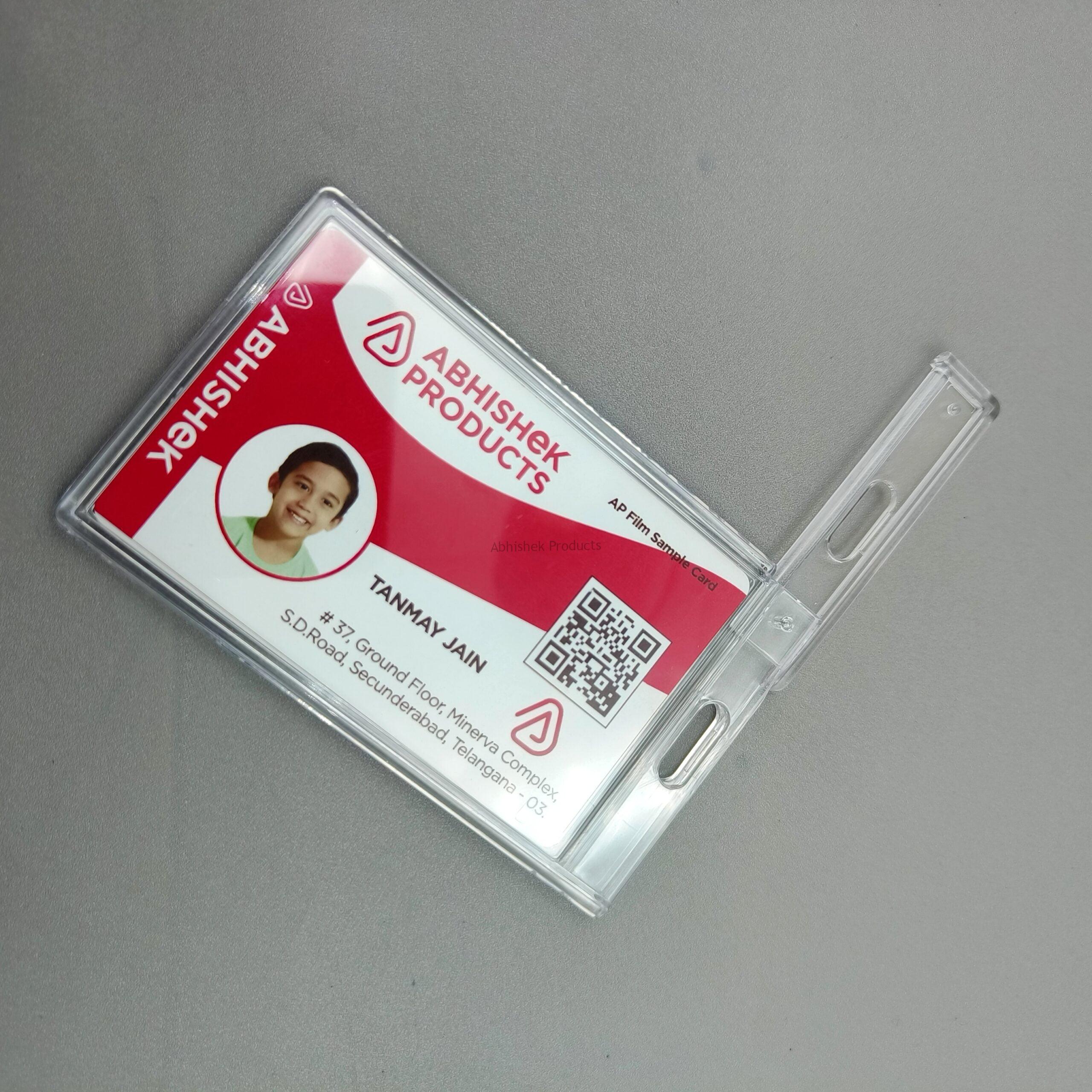 T738V - Crystal Locking 54X86MM Vertical PVC Transparent ID CARD